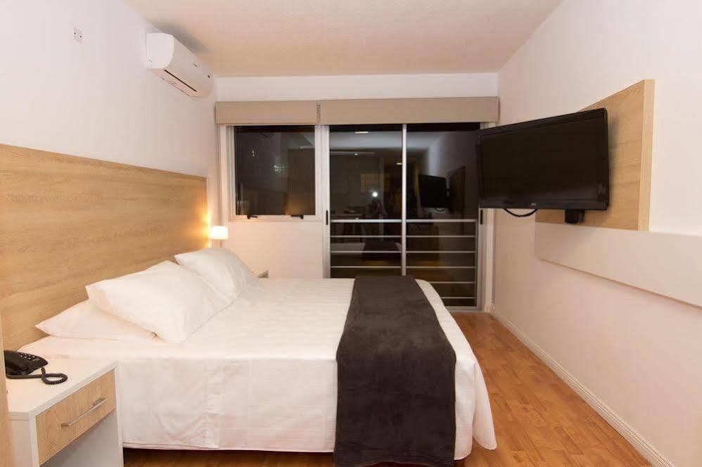 Massini Suites Montevideo Exterior foto
