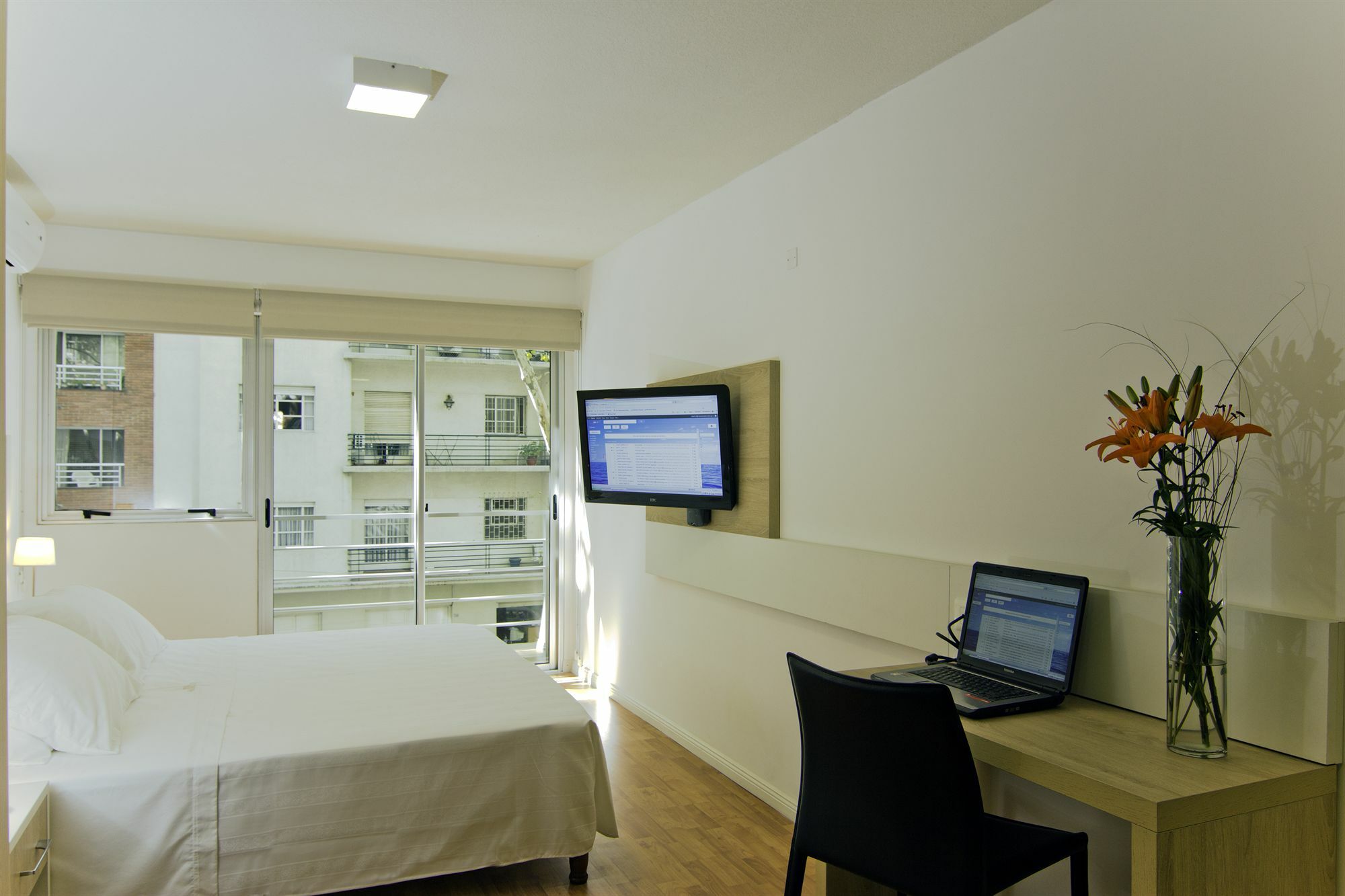 Massini Suites Montevideo Exterior foto